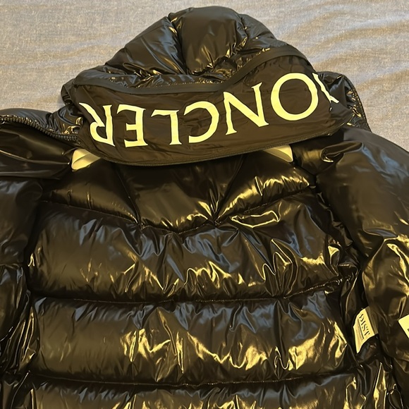 Huppe Short Down Jacket - Picture 8 of 8